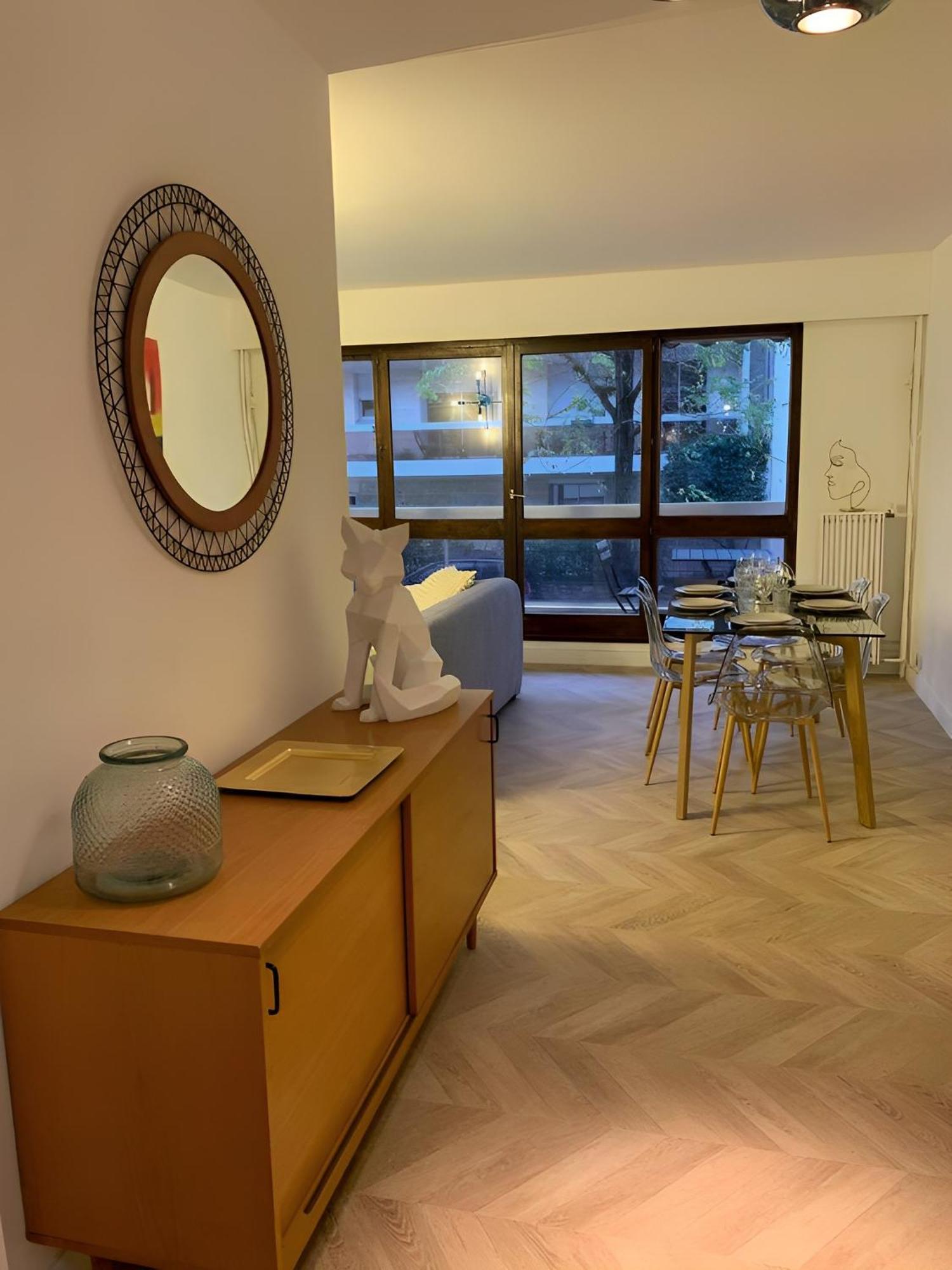 לוולואה פרה Magnifique Appartement, 3 Min De Paris מראה חיצוני תמונה